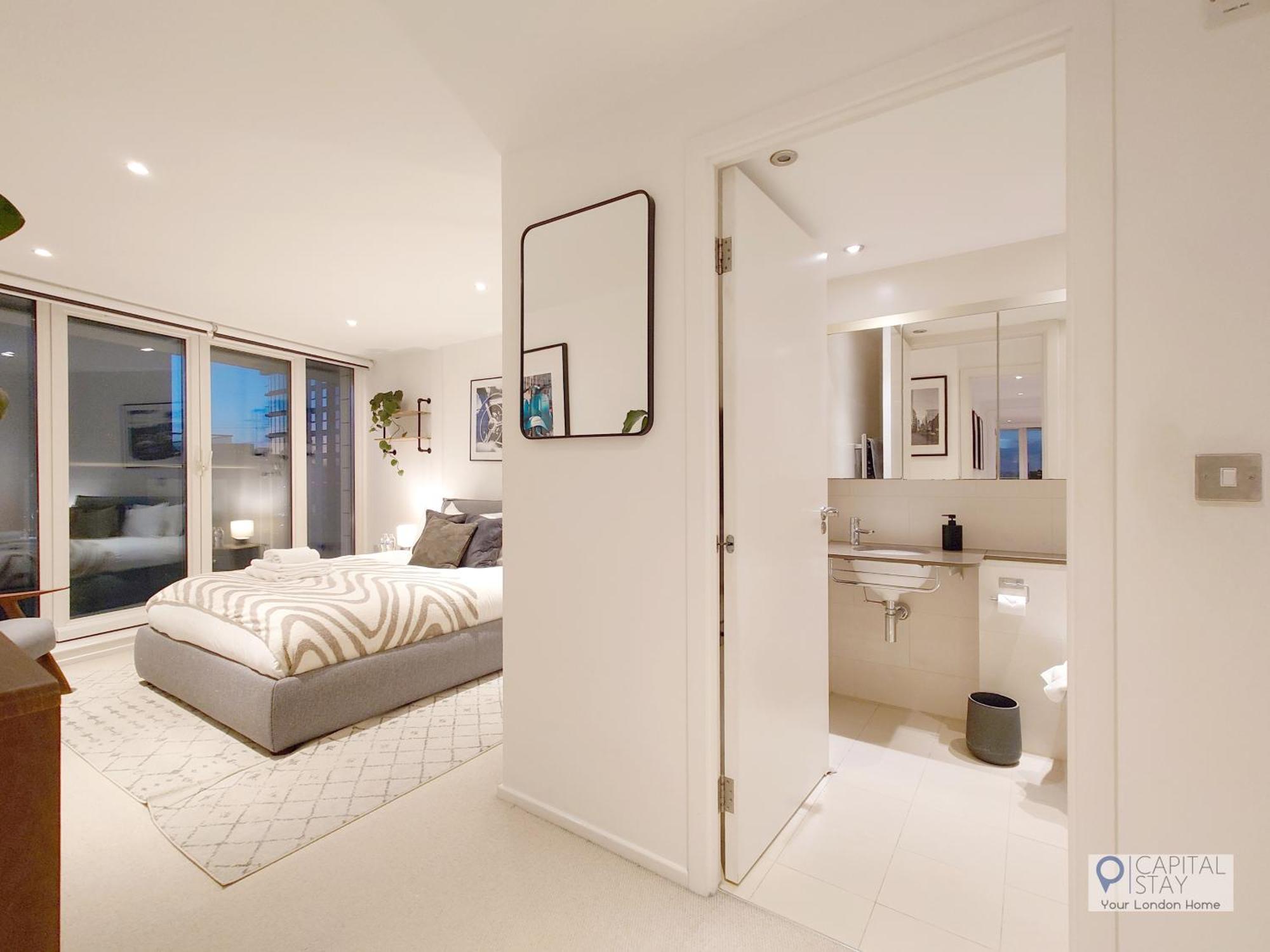 Deluxe Two Bed Apartment With River & City View London Bagian luar foto