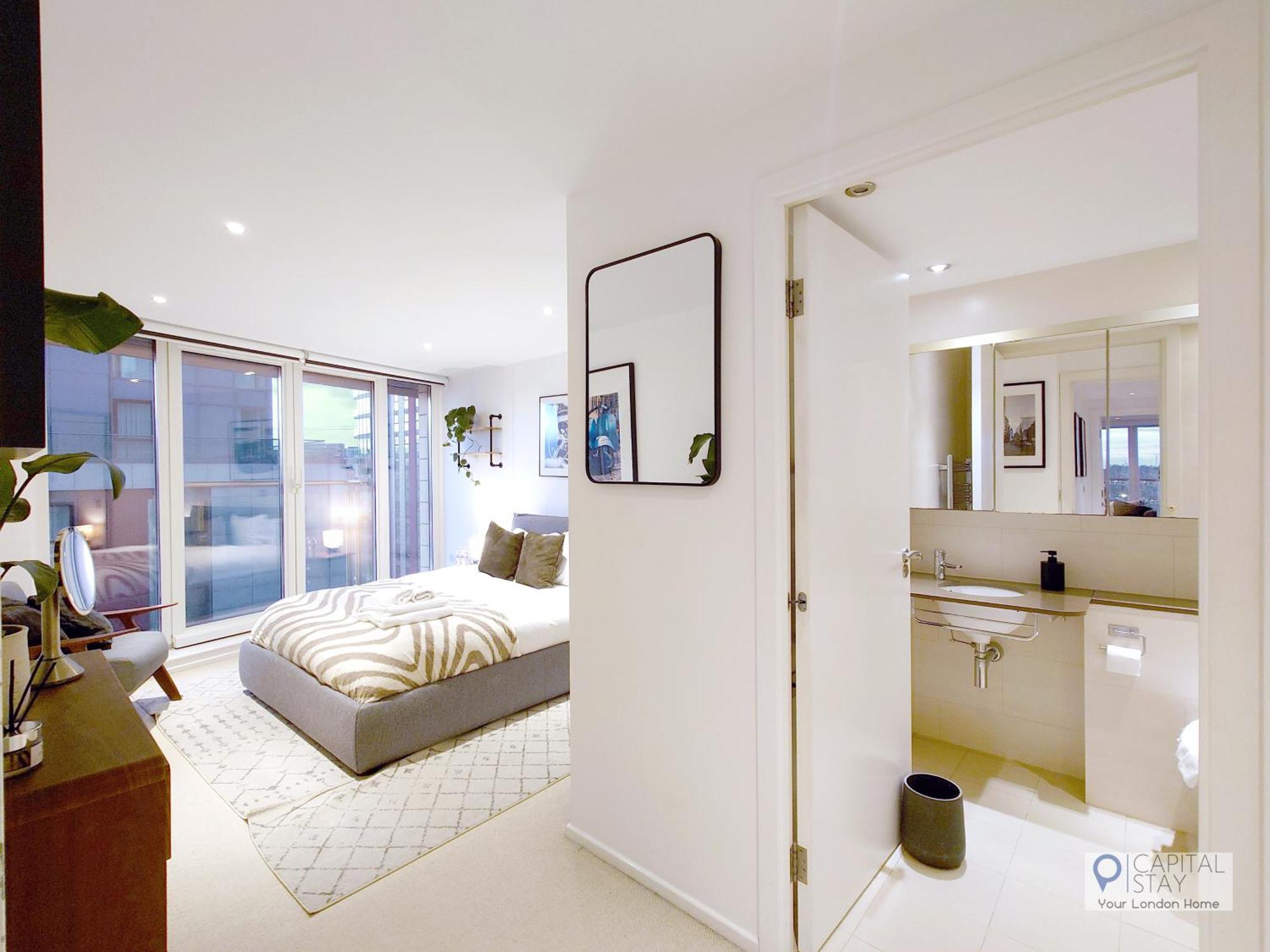 Deluxe Two Bed Apartment With River & City View London Bagian luar foto