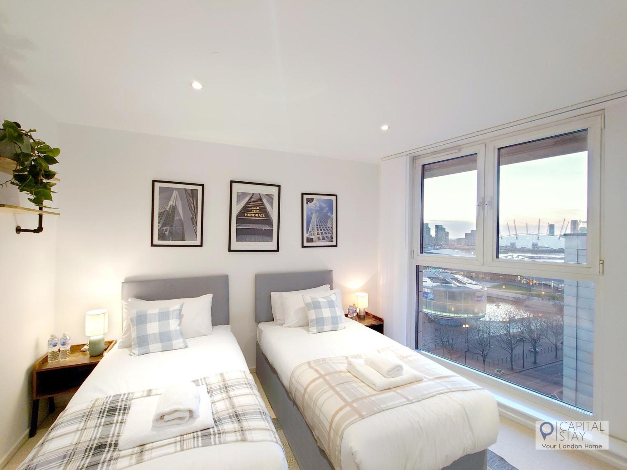 Deluxe Two Bed Apartment With River & City View London Bagian luar foto